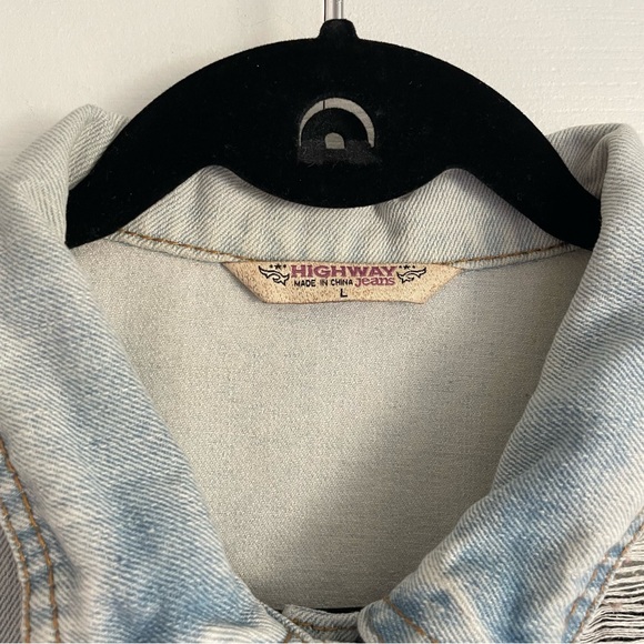 Hand Painted Light Wash Denim Jacket with Gold - Teen Large/Adult Small - Picture 4 of 9